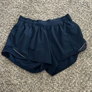 Lululemon Hotty Hot Shorts 2.5 - Navy